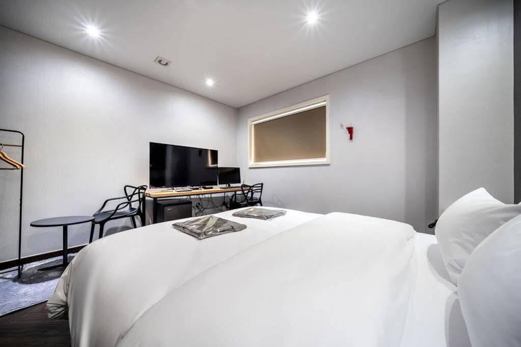 The Hotel Bon ซูวอน ภายนอก รูปภาพ